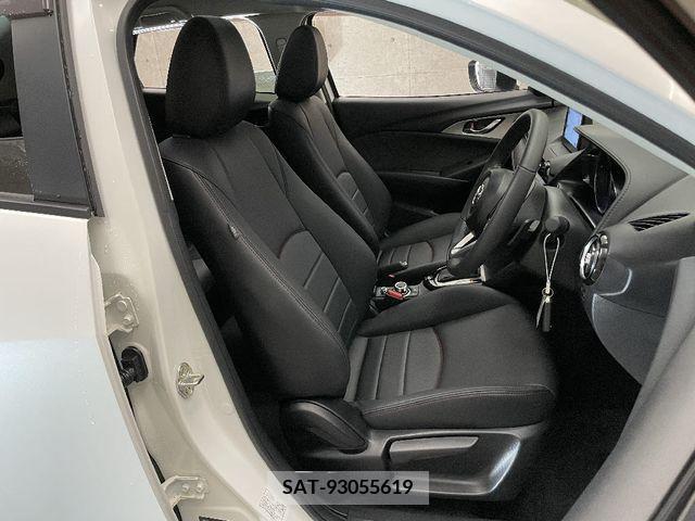 Mazda CX-3 2017-08 295471-10
