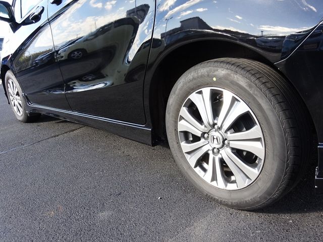 Honda FREED SPIKE 2013-03 186803-7