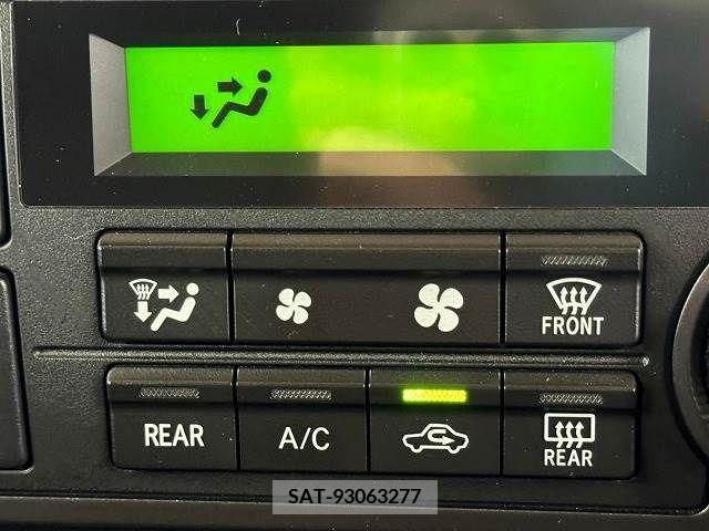 Toyota HIACE VAN 2015-05 383633-7