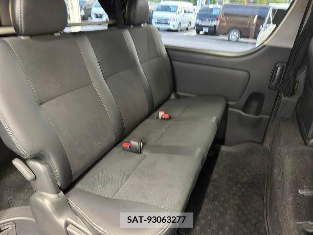 Toyota HIACE VAN 2015-05 383633-5