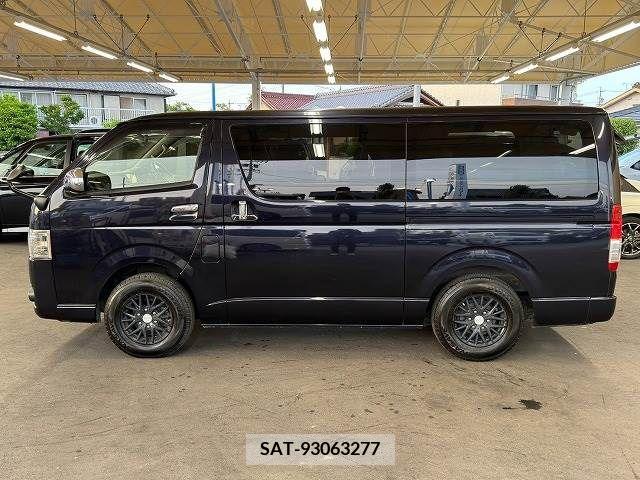 Toyota HIACE VAN 2015-05 383633-13