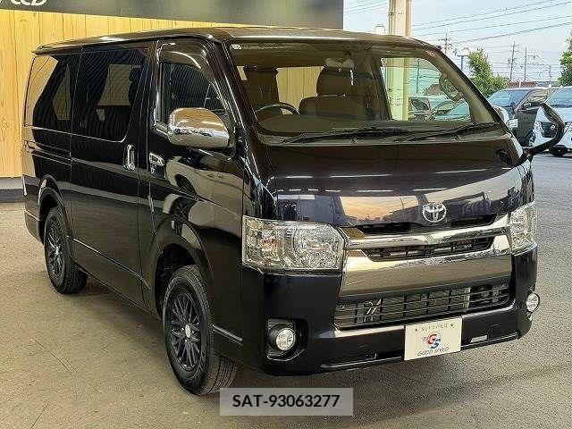 Toyota HIACE VAN 2015-05 383633-12