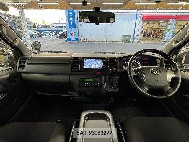Toyota HIACE VAN 2015-05 383633-1