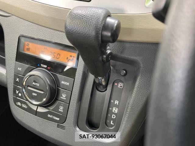 Suzuki WAGON R 2014-03 221859-7