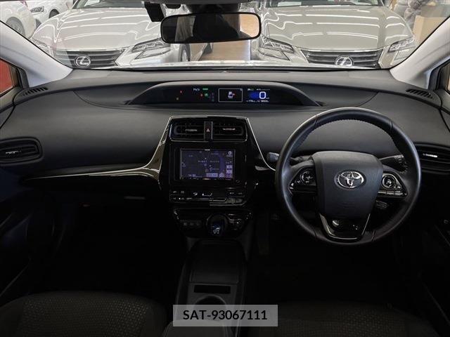Toyota PRIUS 2019-03 281719-16