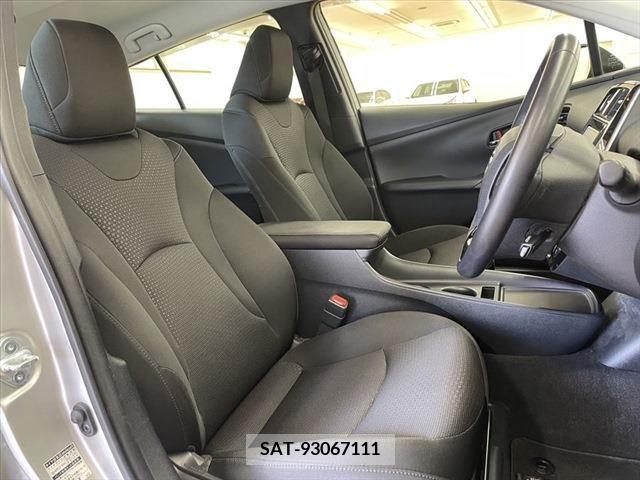 Toyota PRIUS 2019-03 281719-17