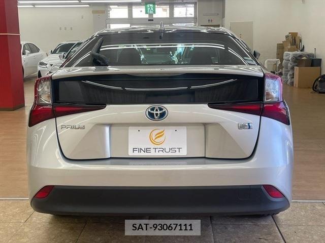 Toyota PRIUS 2019-03 281719-5