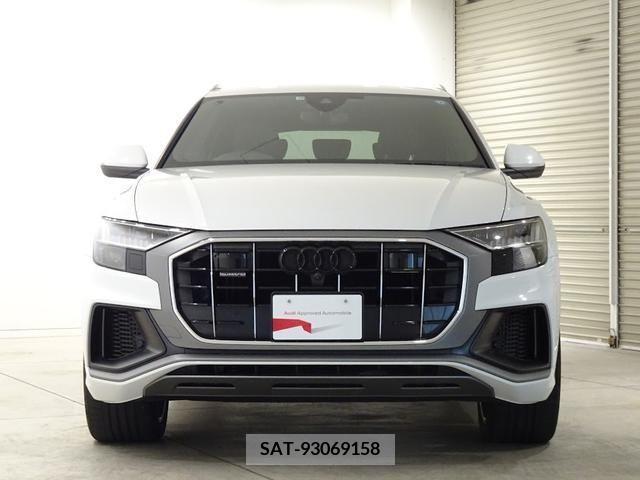 Audi Q8 2019-10 317861-2