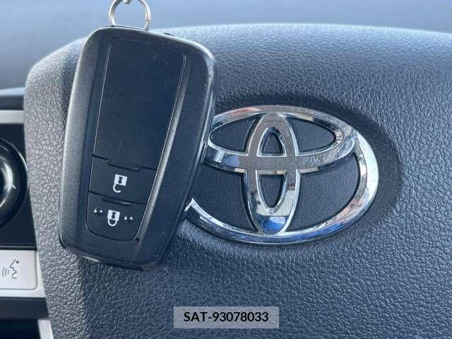 Toyota PRIUS 2017-03 215835-7
