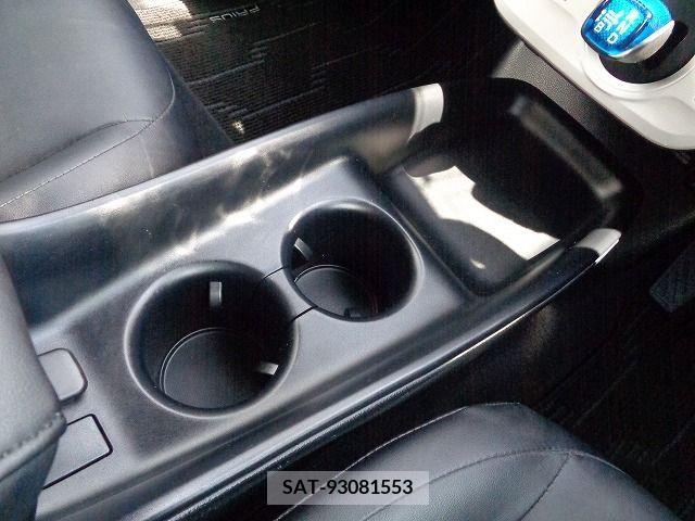 Toyota PRIUS 2017-02 346114-27