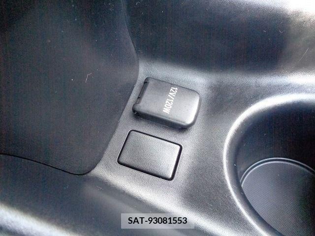 Toyota PRIUS 2017-02 346114-21