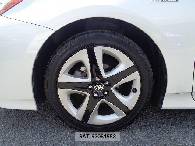 Toyota PRIUS 2017-02 346114-29