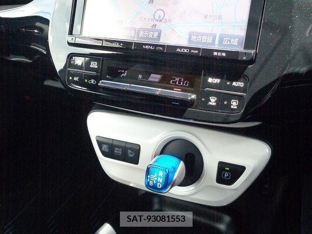 Toyota PRIUS 2017-02 346114-14