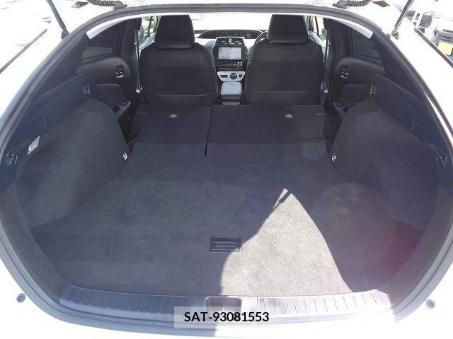 Toyota PRIUS 2017-02 346114-8