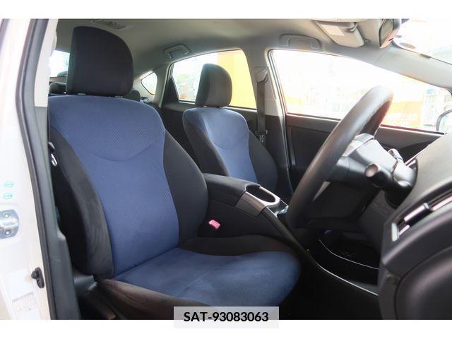 Toyota PRIUS 2013-07 345399-19