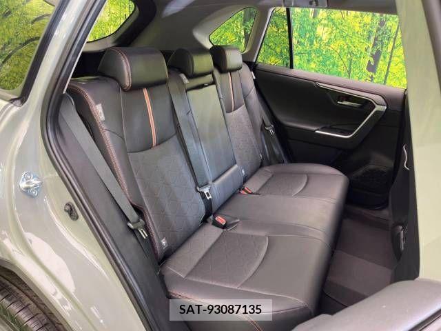 Toyota RAV4 2022-10 377883-9