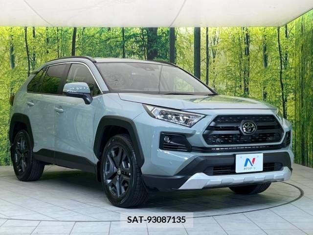 Toyota RAV4 2022-10 377883-16