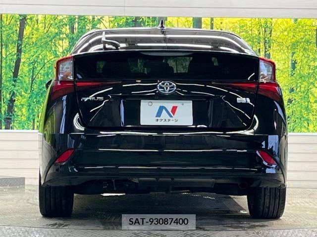 Toyota PRIUS 2020-01 205588-15