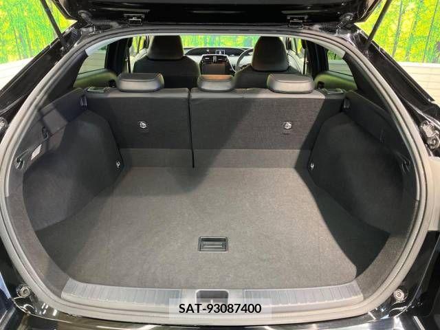 Toyota PRIUS 2020-01 205588-10
