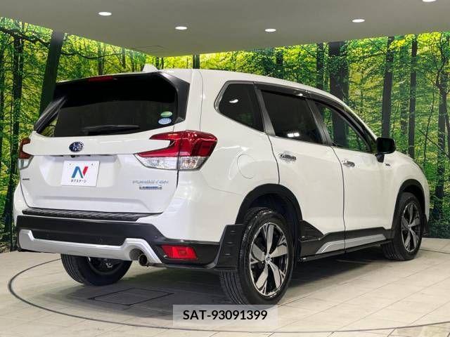 Subaru FORESTER 2019-08 242778-17
