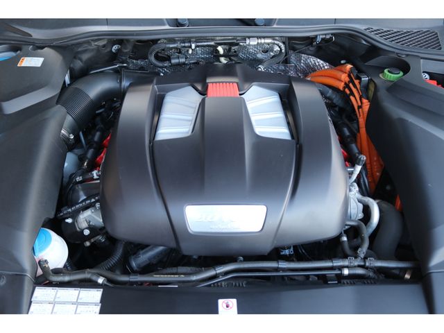 Porsche CAYENNE 2015-05 24499-29