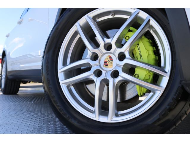 Porsche CAYENNE 2015-05 24499-14