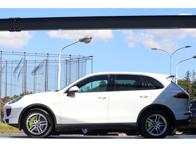 Porsche CAYENNE 2015-05 24499-3