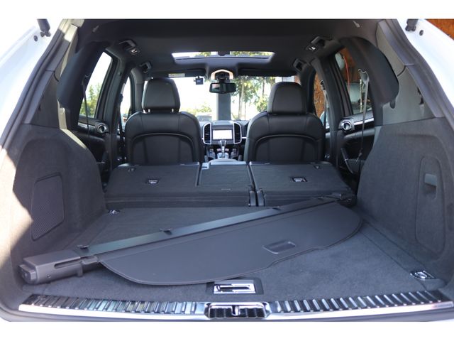Porsche CAYENNE 2015-05 24499-28