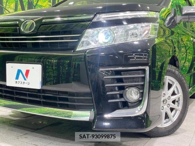 Toyota VOXY 2015-06 212451-13