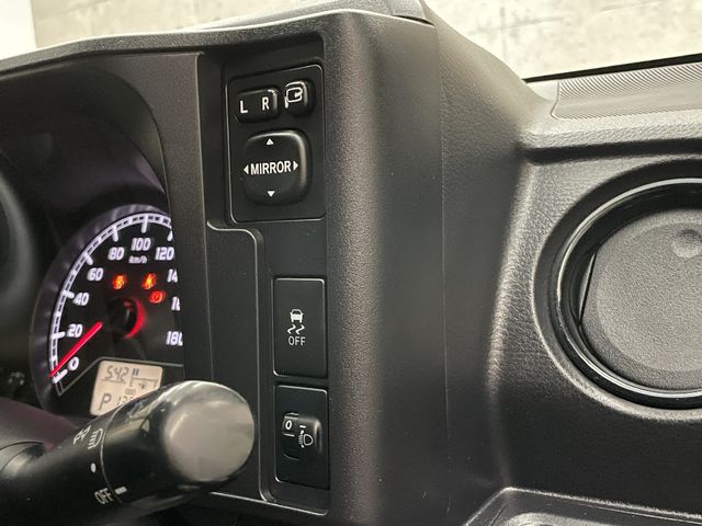 Toyota SUCCEED VAN 2015-06 26857-23