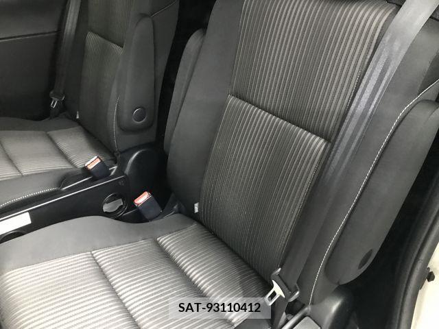 Toyota VOXY 2019-03 214629-19