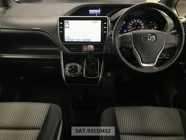 Toyota VOXY 2019-03 214629-3