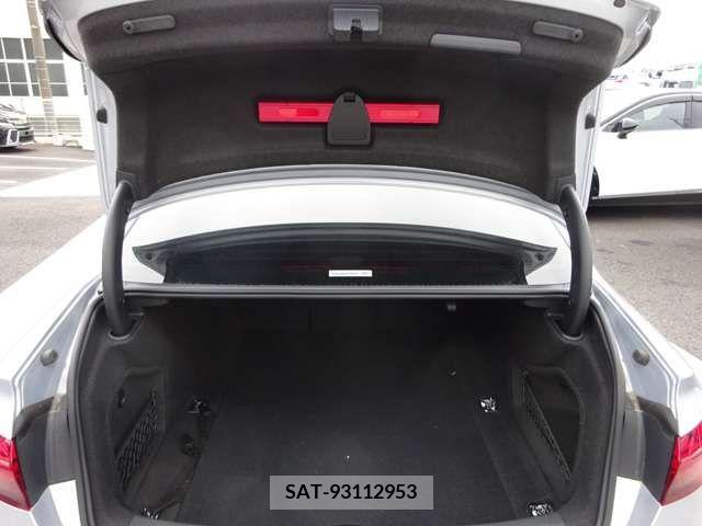 Audi A4 2022-11 232001-8