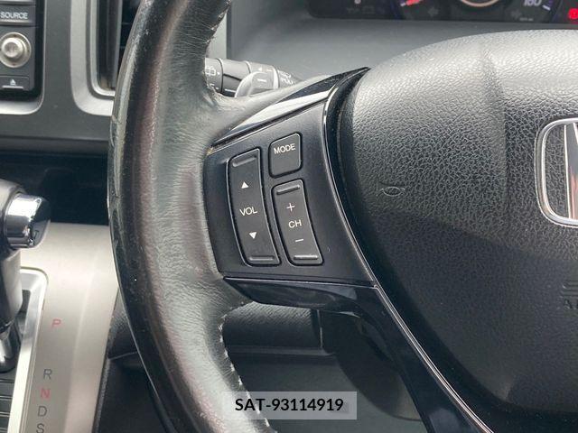 Honda e 2010-04 236522-15