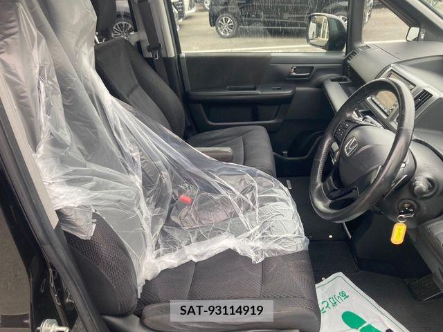Honda e 2010-04 236522-13