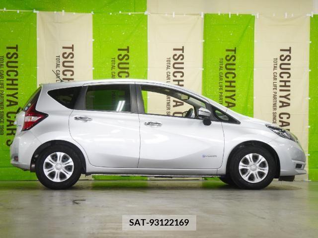 Nissan NOTE 2019-08 305519-18