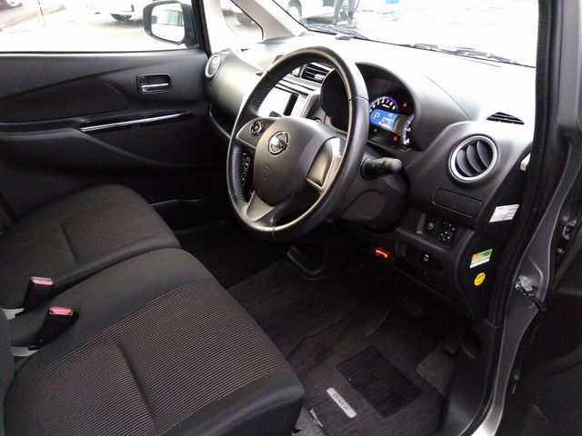 Nissan DAYZ 2017-11 27766-15