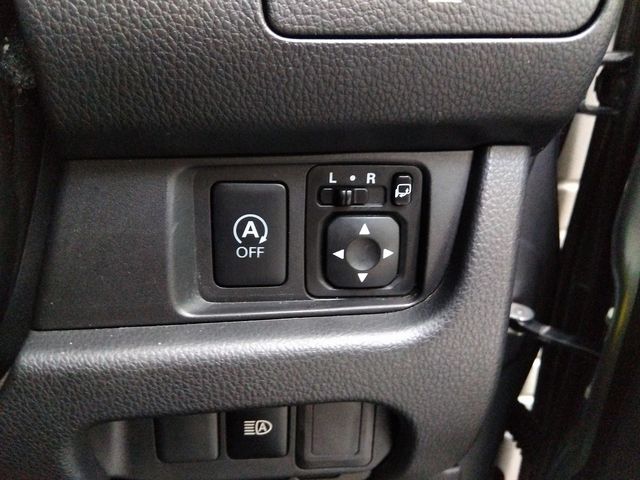 Nissan DAYZ 2017-11 27766-9