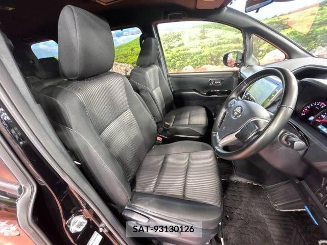 Toyota VOXY 2019-12 336962-7