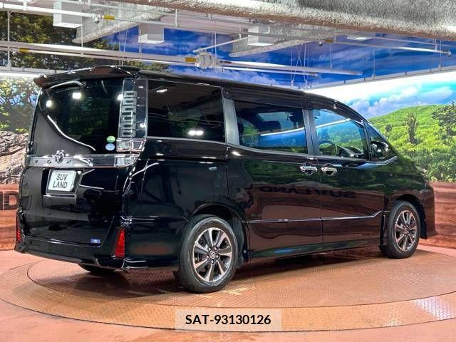 Toyota VOXY 2019-12 336962-17