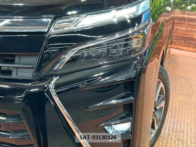 Toyota VOXY 2019-12 336962-12