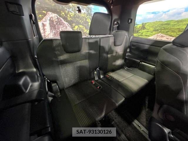 Toyota VOXY 2019-12 336962-9