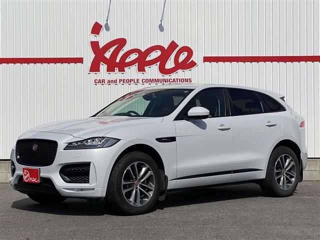 Jaguar F-PACE 2018-01 15499-0