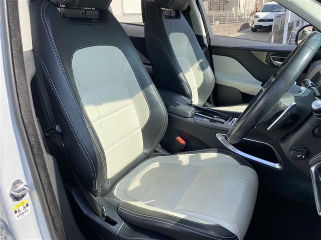 Jaguar F-PACE 2018-01 15499-9