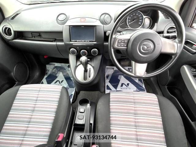 Mazda DEMIO 2013-06 296626-1