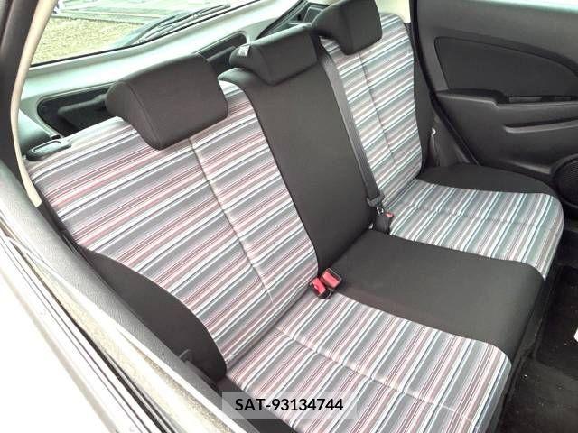 Mazda DEMIO 2013-06 296626-8