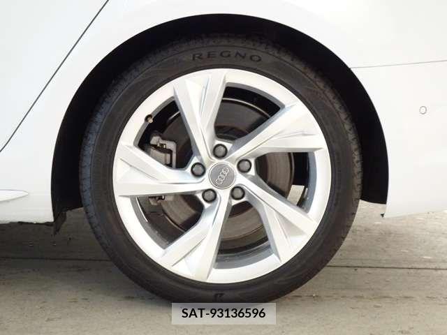 Audi A4 2019-09 260976-7