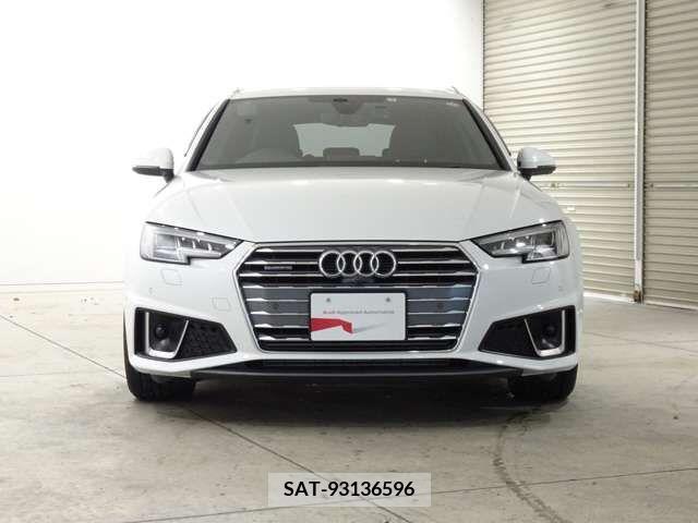 Audi A4 2019-09 260976-2