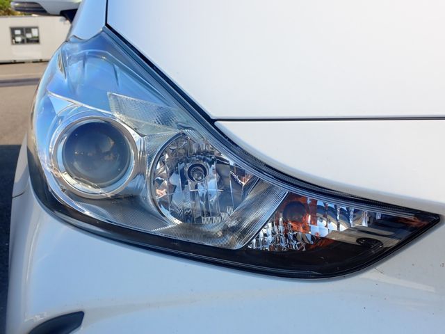 Toyota PRIUS ALPHA 2018-10 21690-7