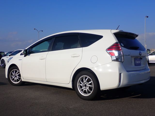 Toyota PRIUS ALPHA 2018-10 21690-2